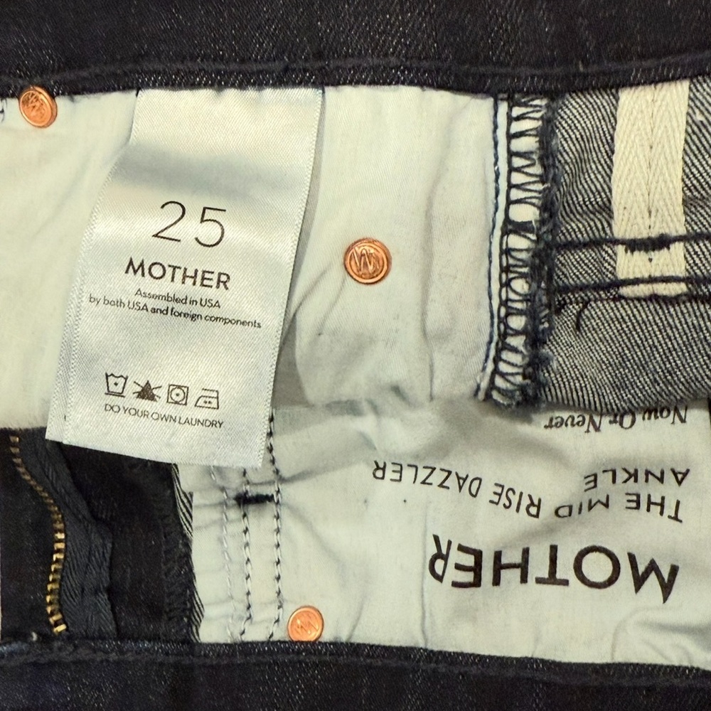NWOT MOTHER Denim The Mid Rise Dazzler Ankle (28”) | Size 25 - Picture 5 of 14